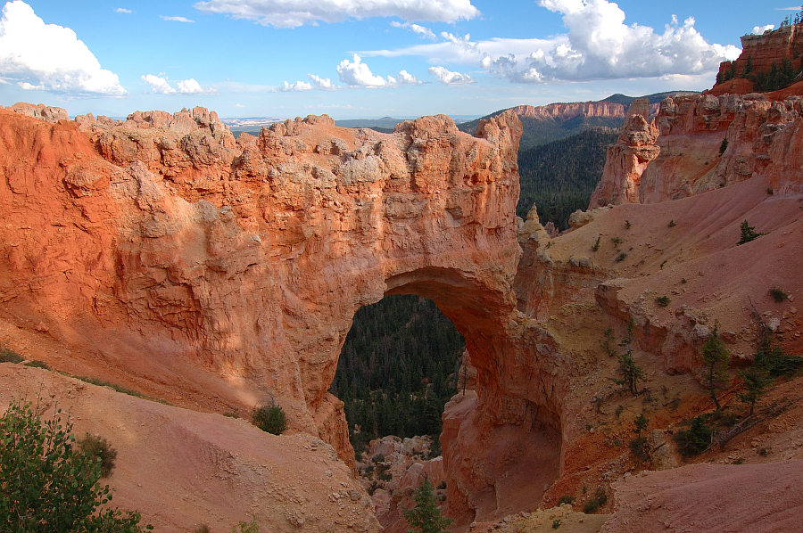 BryceCanyon_014.jpg - Natural Bridge